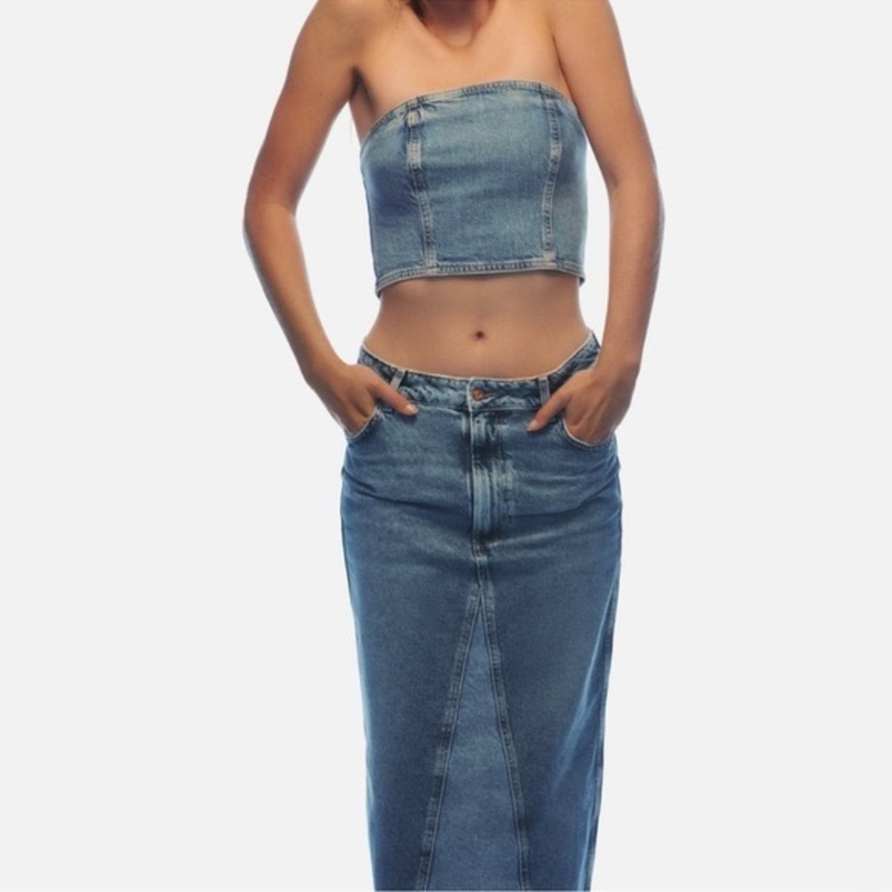 Blue Denim Crop Top‎ - Picture 3 of 17